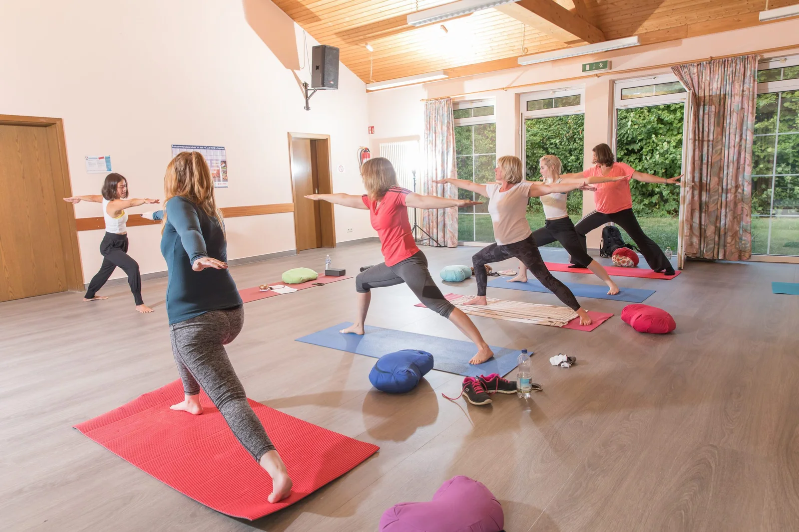 Adhe begleitet die Yogapraxis